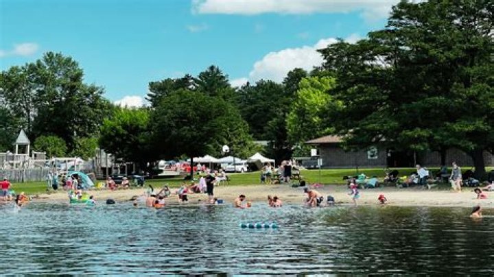 Can you swim in the river at Dedham?