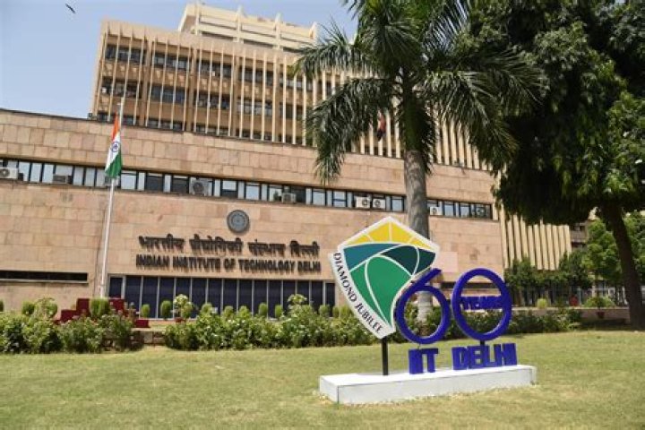How can I apply in IIT Delhi?