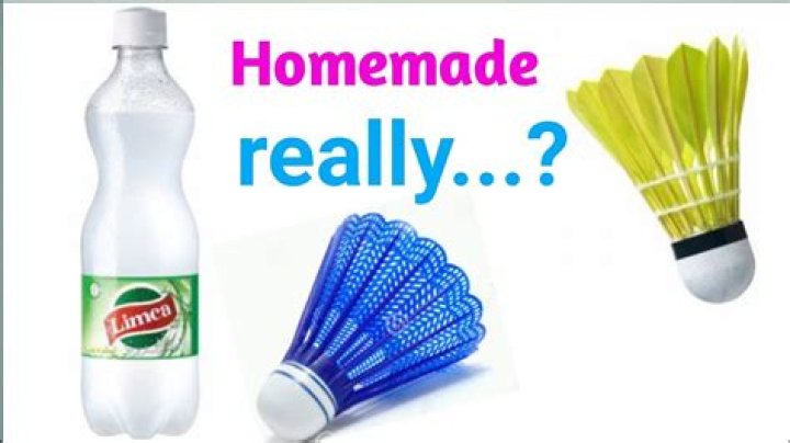 How do you make a plastic bottle shuttlecock?