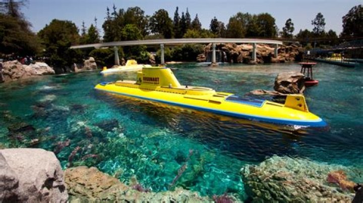 How long is Nemo ride Disneyland?