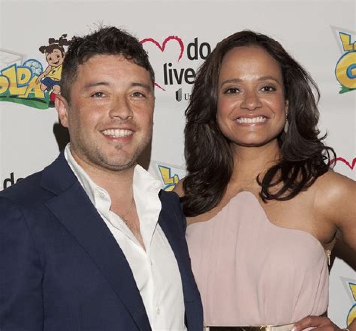Is Judy Reyes married?