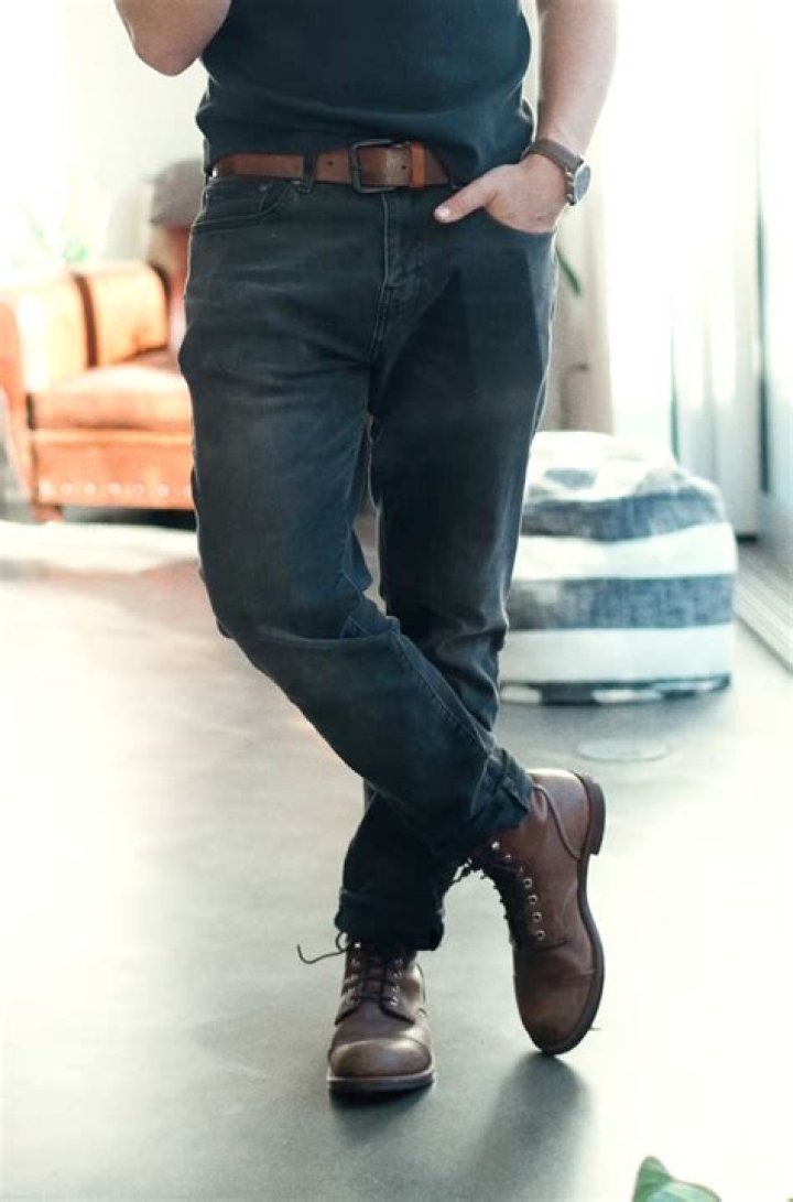 What boots go with black jeans?