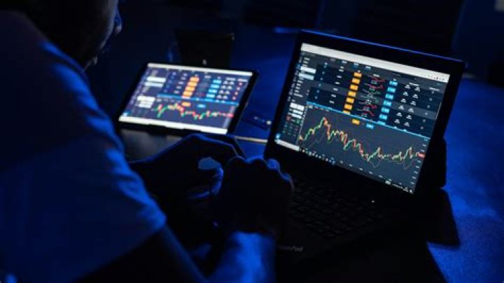 Which laptop is best for forex trading?